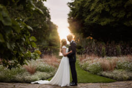Bröllopsfotograf i Båstad – Norrvikens Trädgårdar