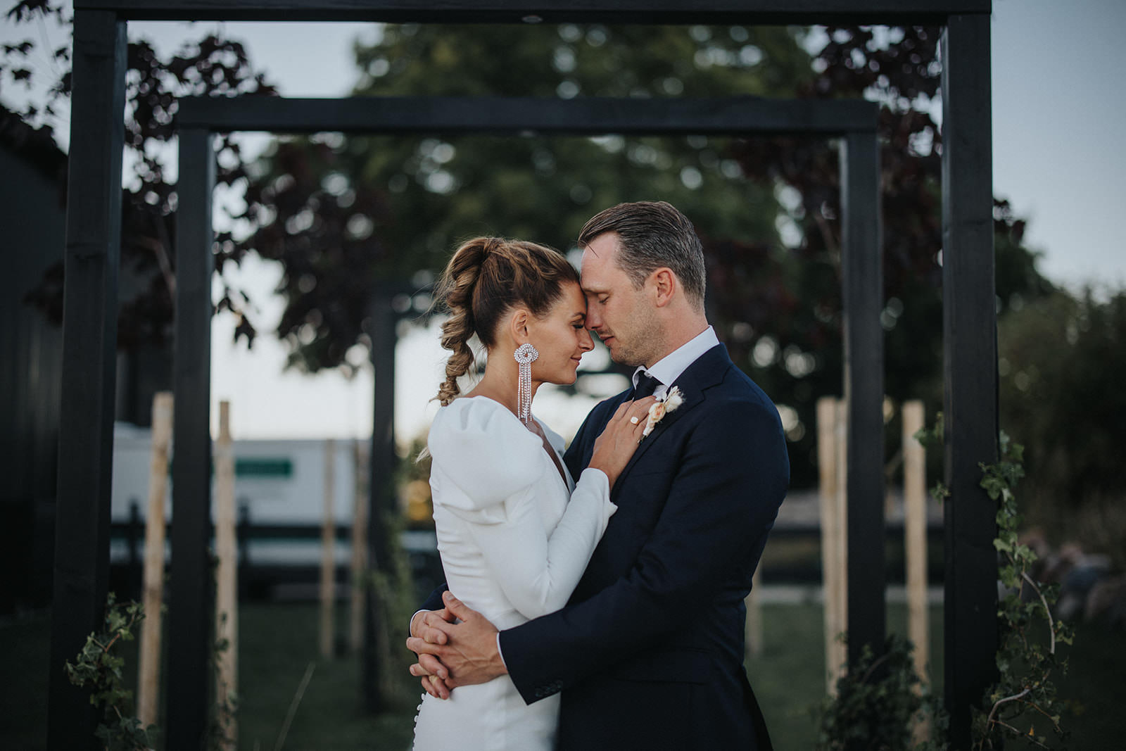 Bröllopsforoträtt Loke Roos Hermanstorpsgården