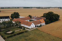 br&ouml;llopsfotograf Holman&auml;s g&aring;rd